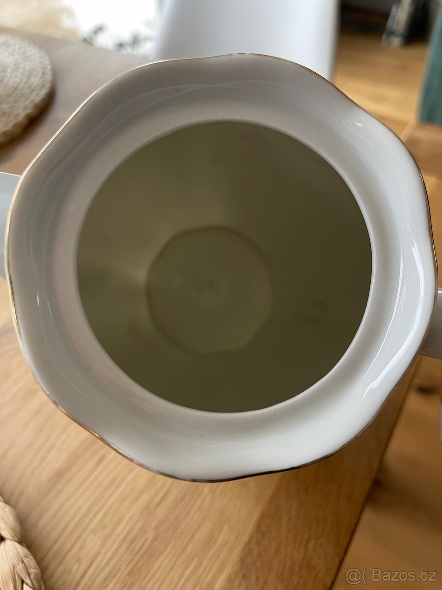 Stará porcelánová konvice - 4