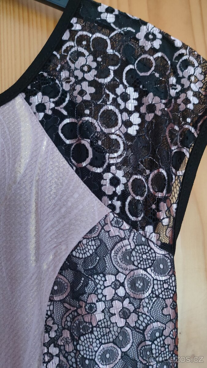 Pouzdrové šaty - 4