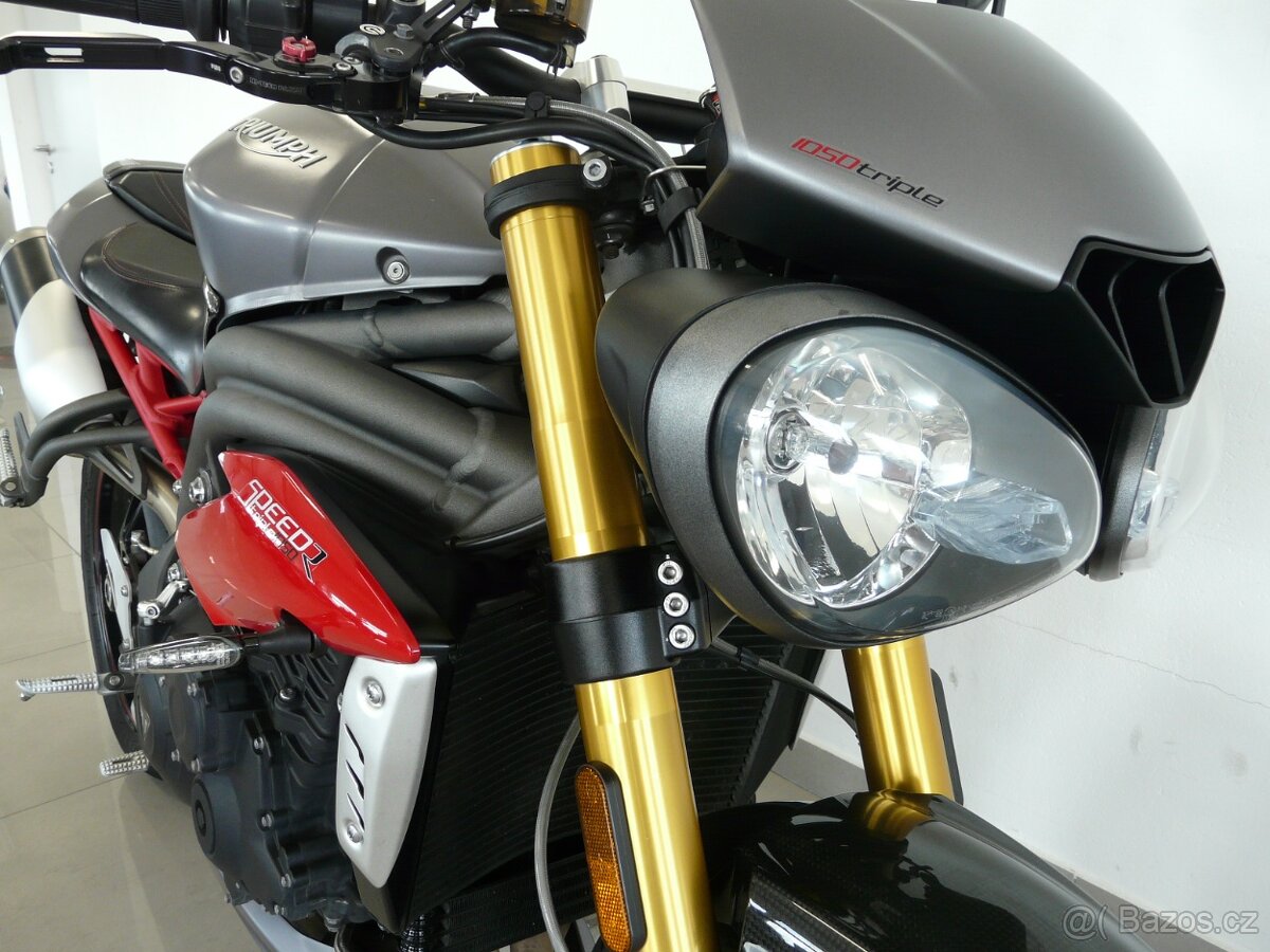 Triumph Speed Triple R 1050 - 4
