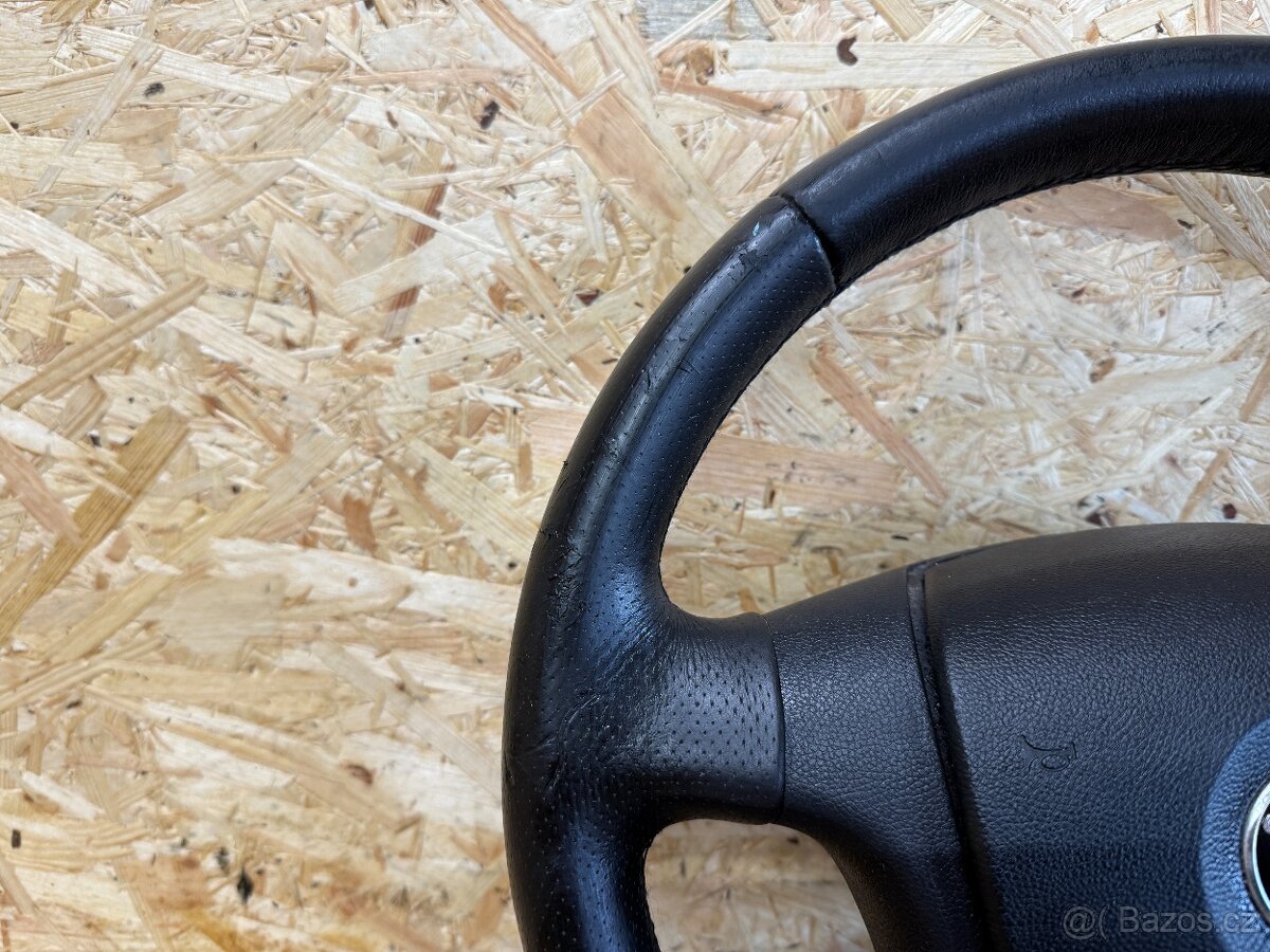 KOŽENÝ VOLANT ŠKODA OCTAVIA 2 - 4
