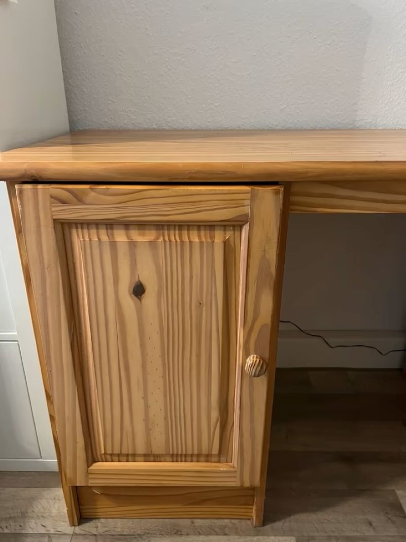 Psací stůl dřevěný - velký - 4