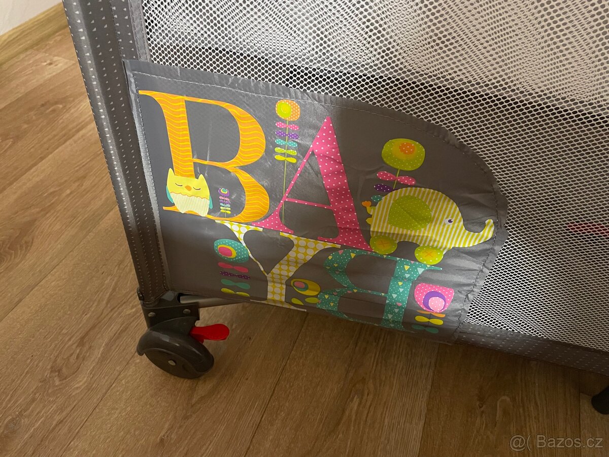 Cestovní postýlka - 4