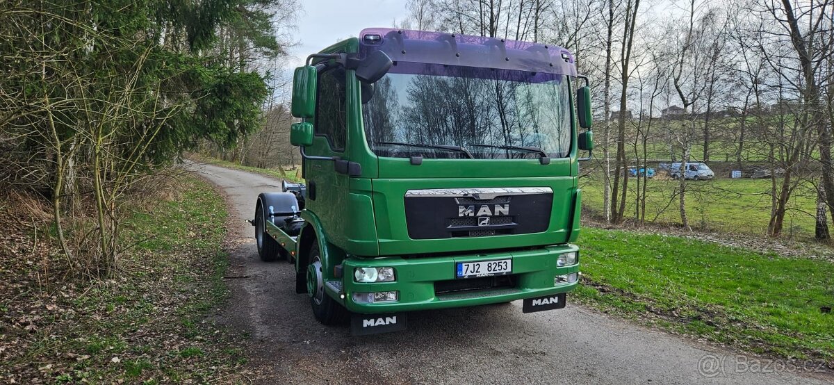 Man TGL 12.220 hákový nosič kontejnerů - 4
