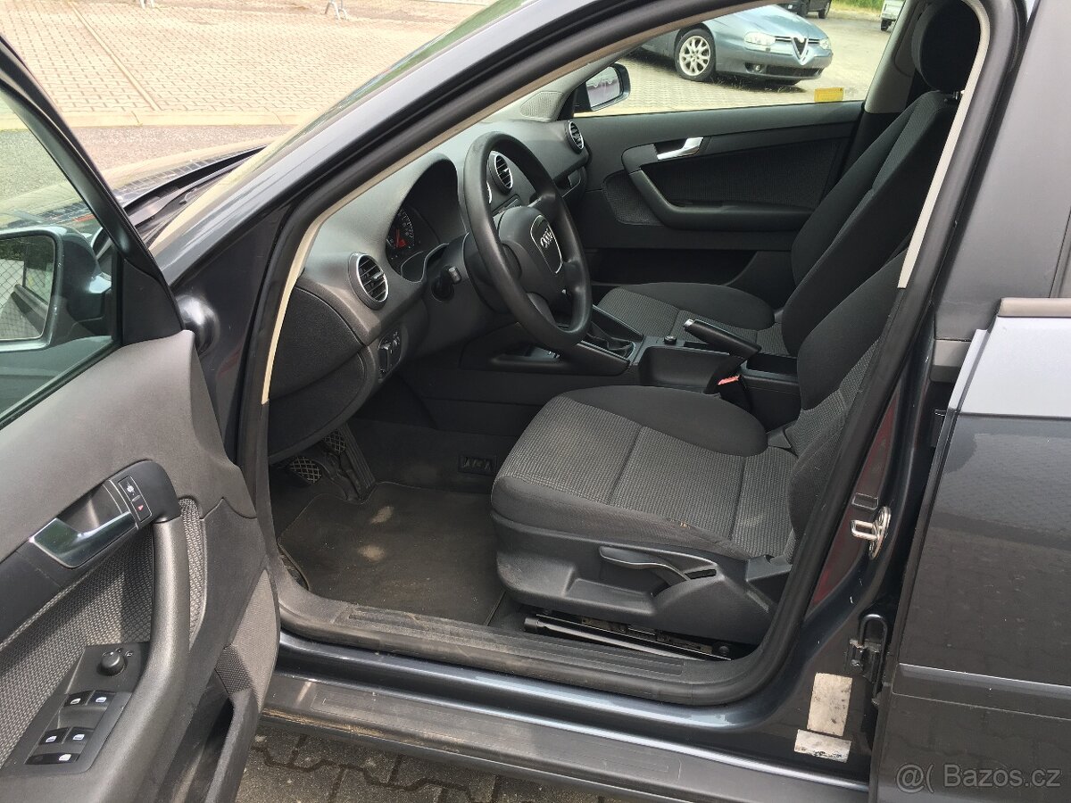 Audi A3 Sportback 1.6 - 4