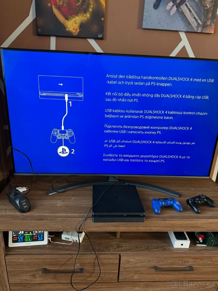 PS4 Slim 1 TB + 2x ovladač DualShock + 4 hry + nabíječka - 4