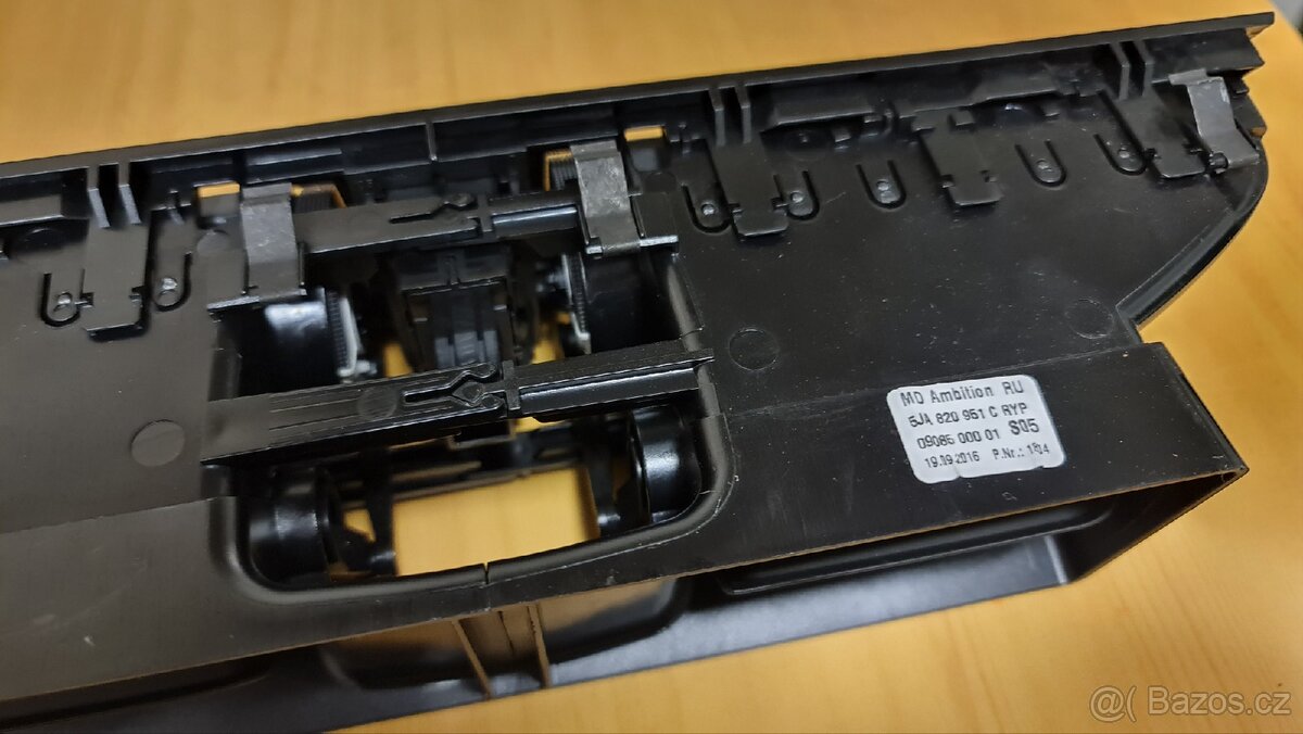 Škoda Rapid - mřížky topení - 4