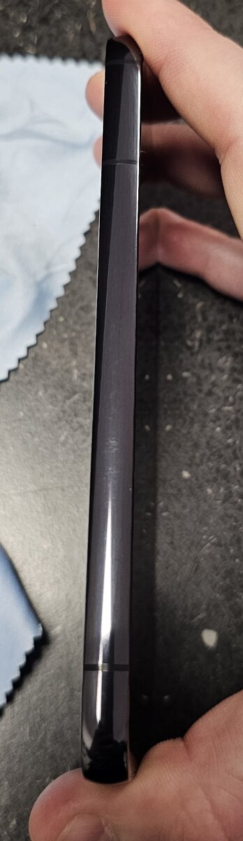 Samsung Galaxy S22 - 4