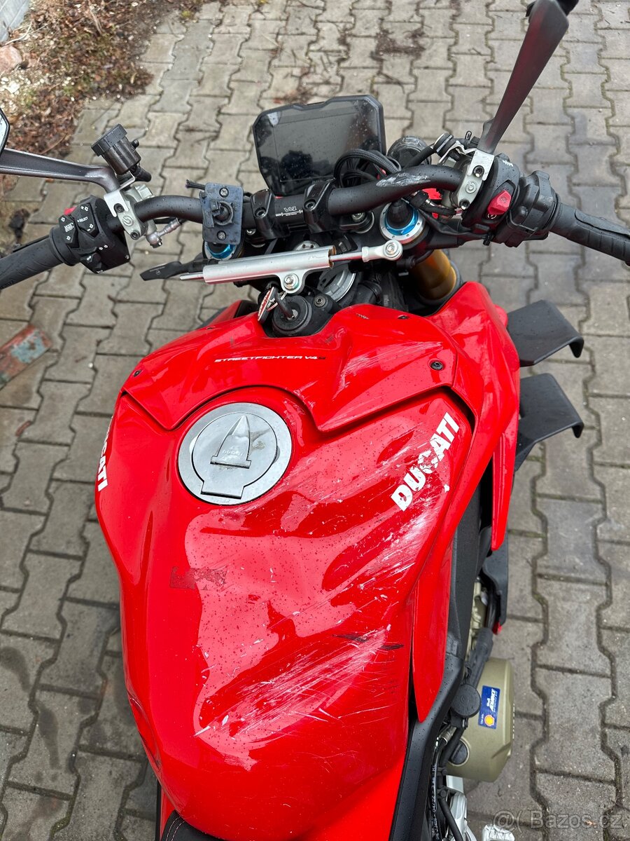 Ducati Streetfighter V4s - 4