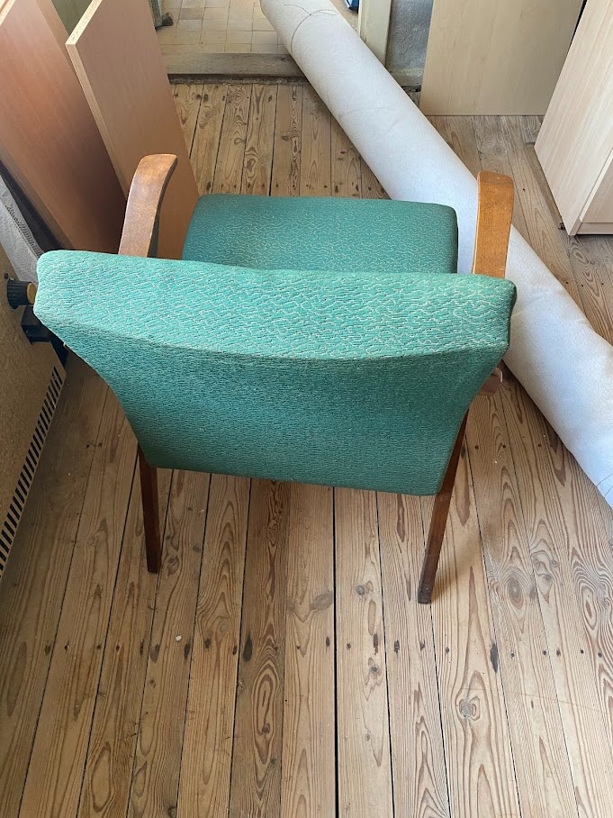 Prodám retro křesla a stůl - 4