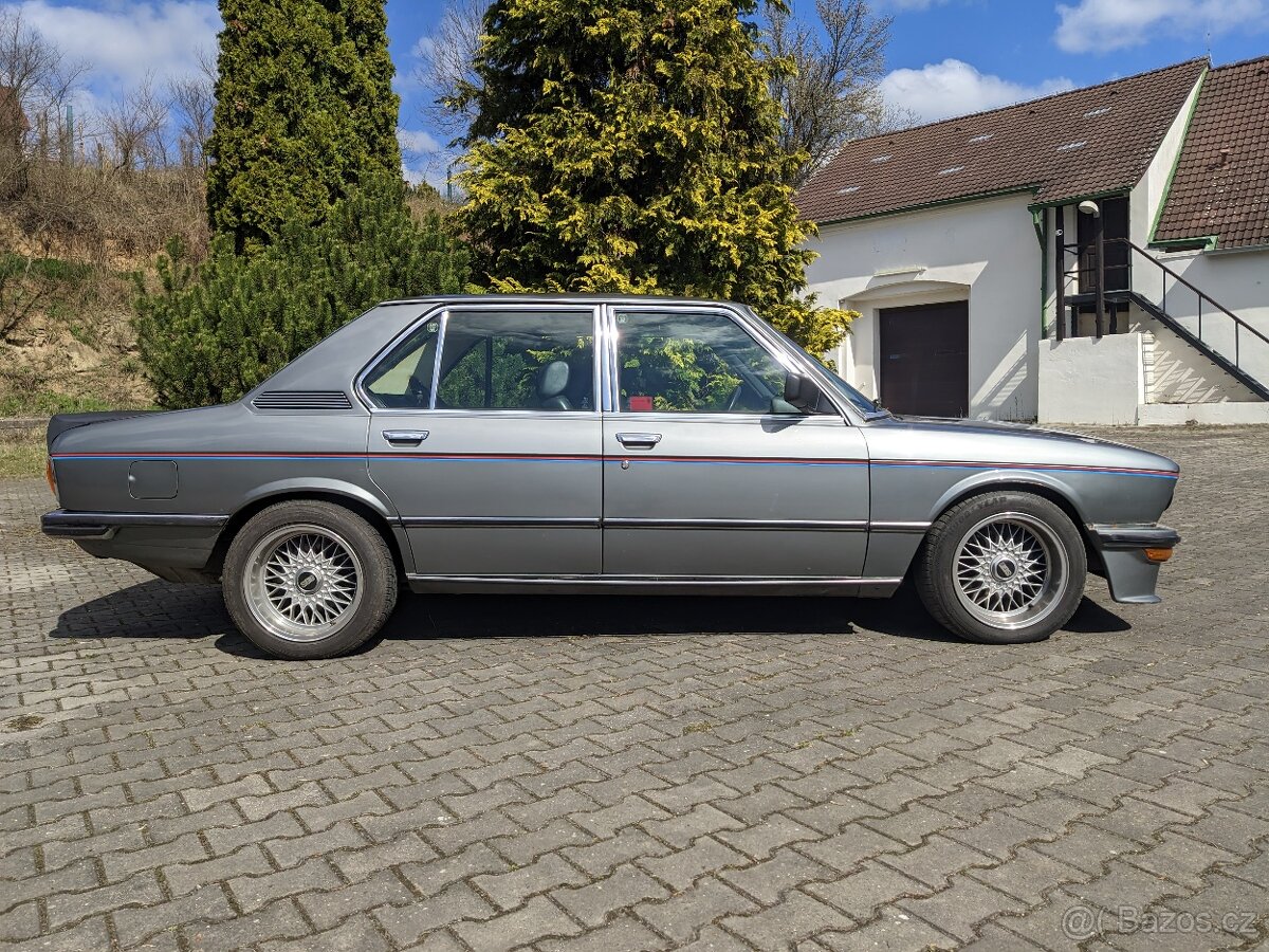 BMW M535i E12 - 4