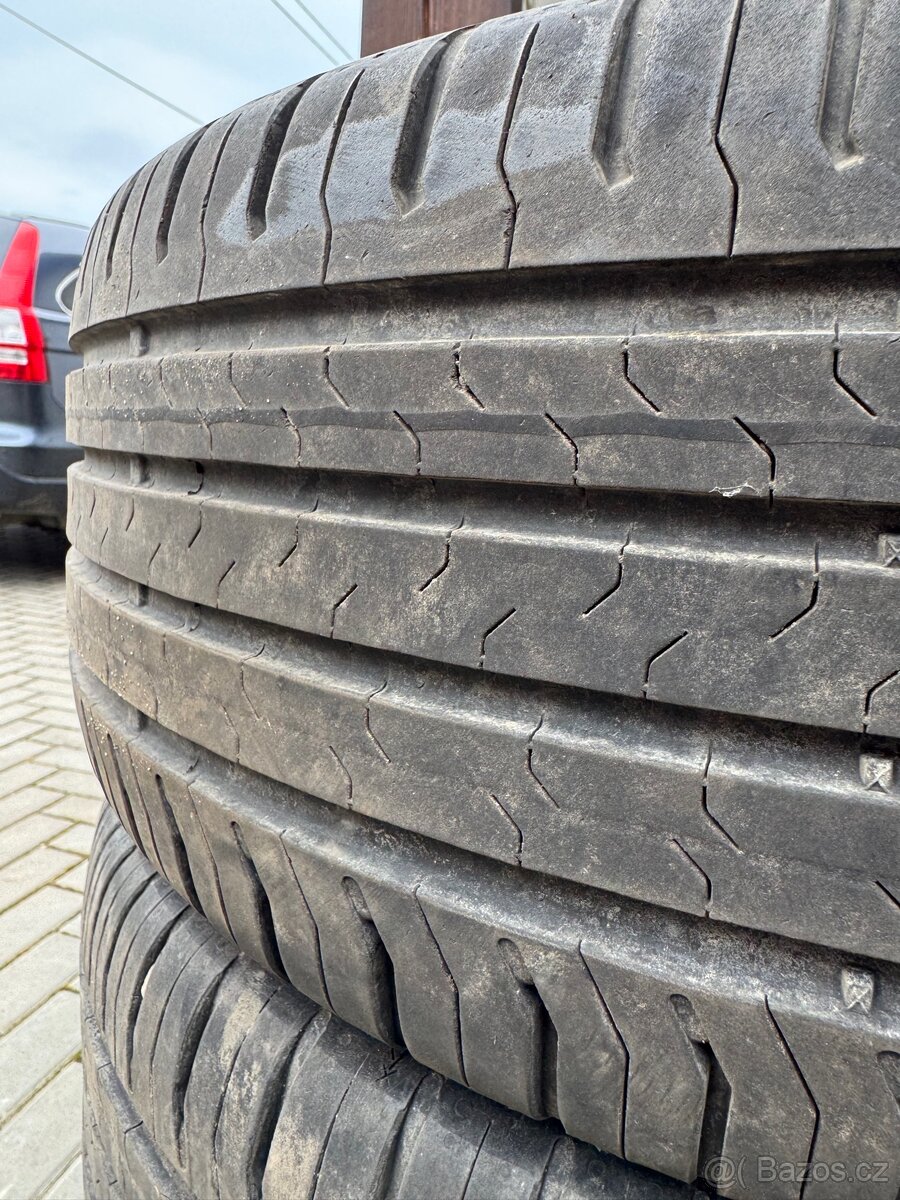Pneu letní 215/55/17 Continental - 4