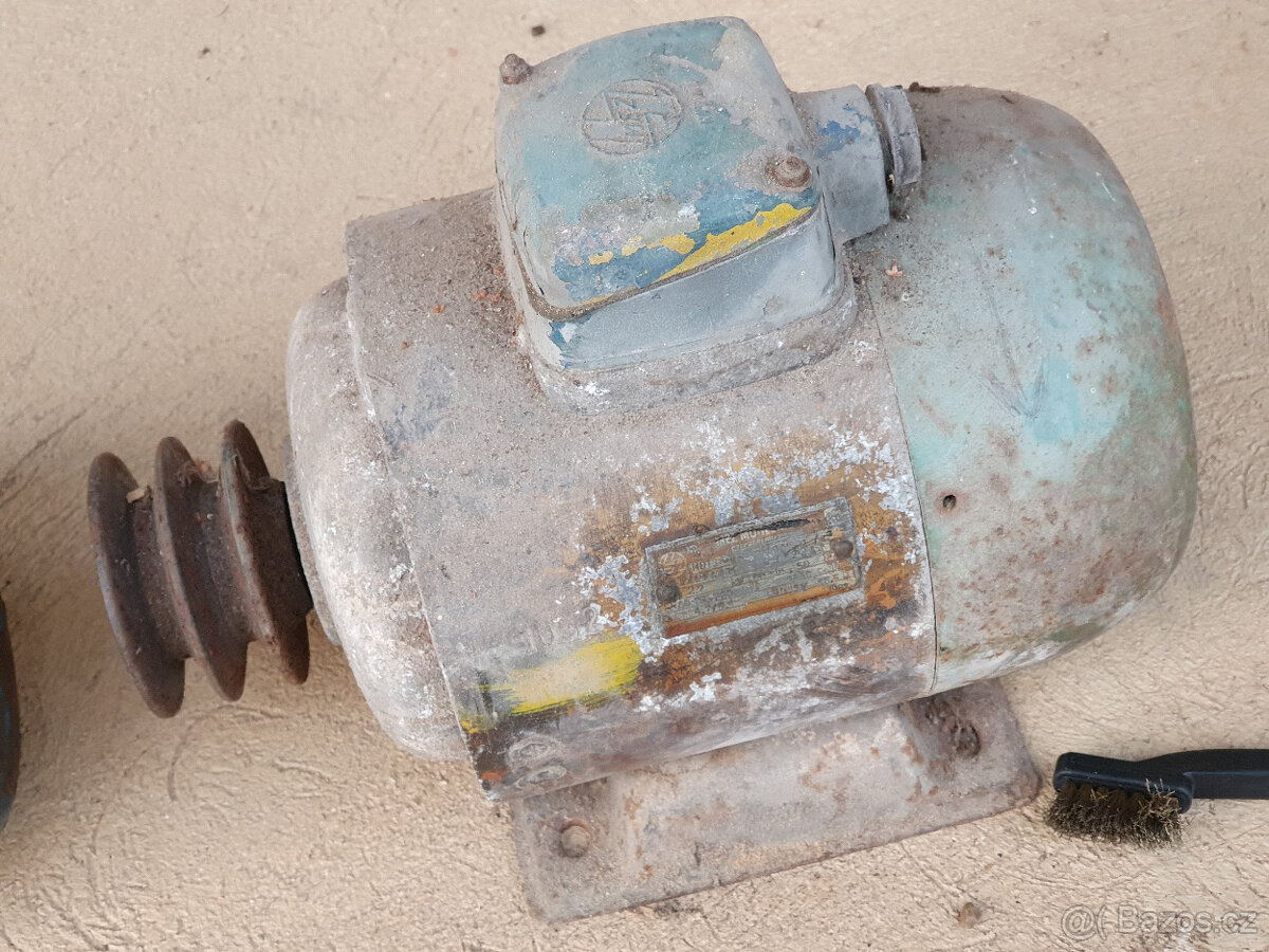 Prodám dva elektromotory - 4