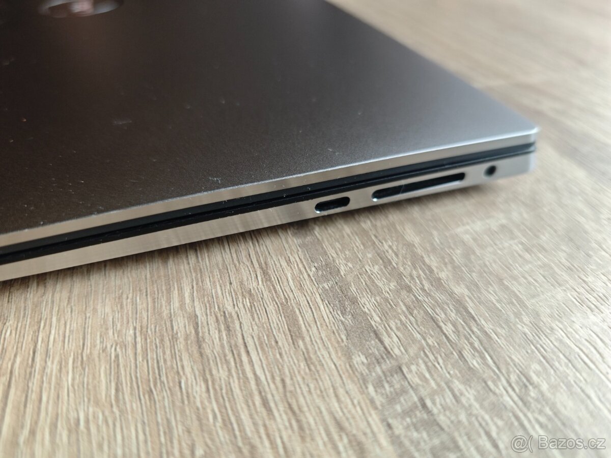 Dell Precision 5560 i7-11850H 32GB 1TB Nvidia T1200 4GB - - 4