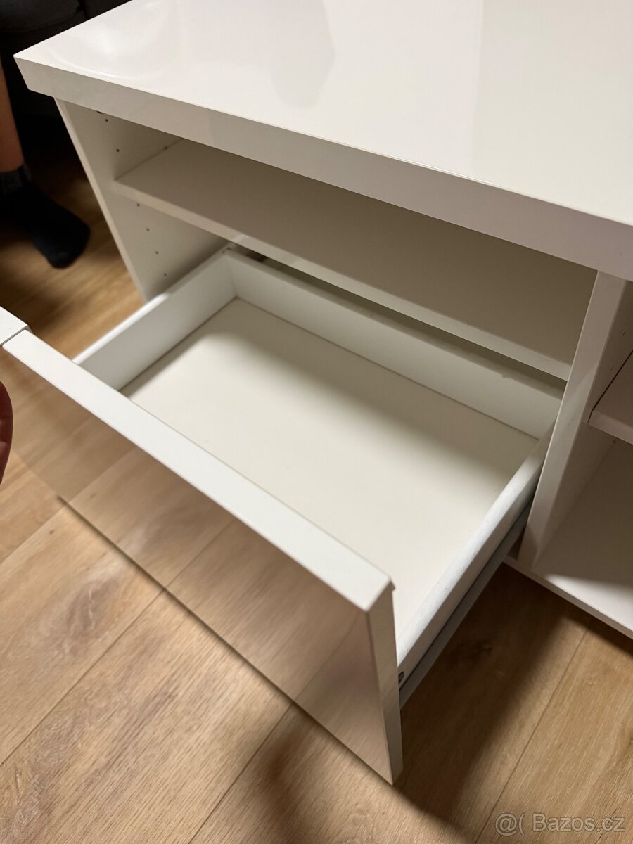 TV stolek Byas z IKEA - 4