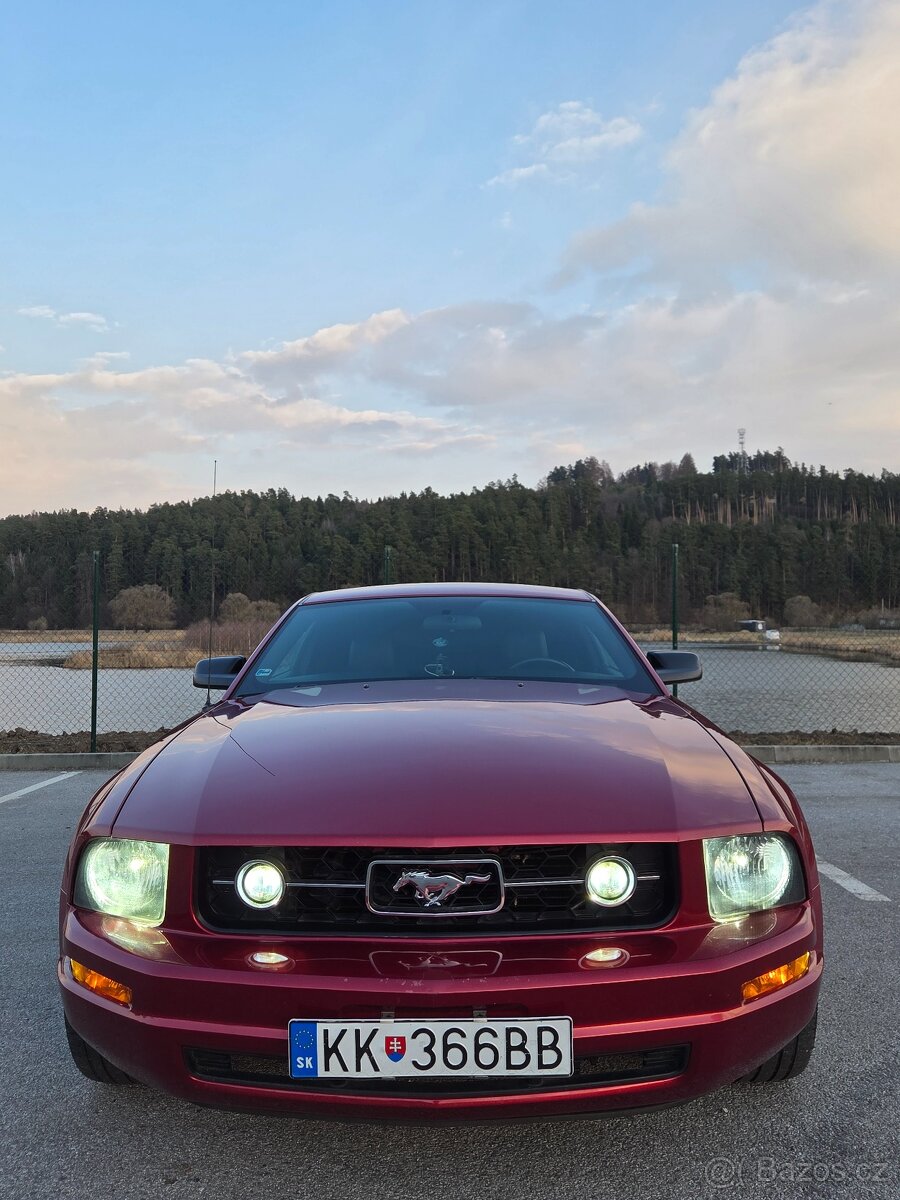 Ford Mustang 4.0 v6 - 4
