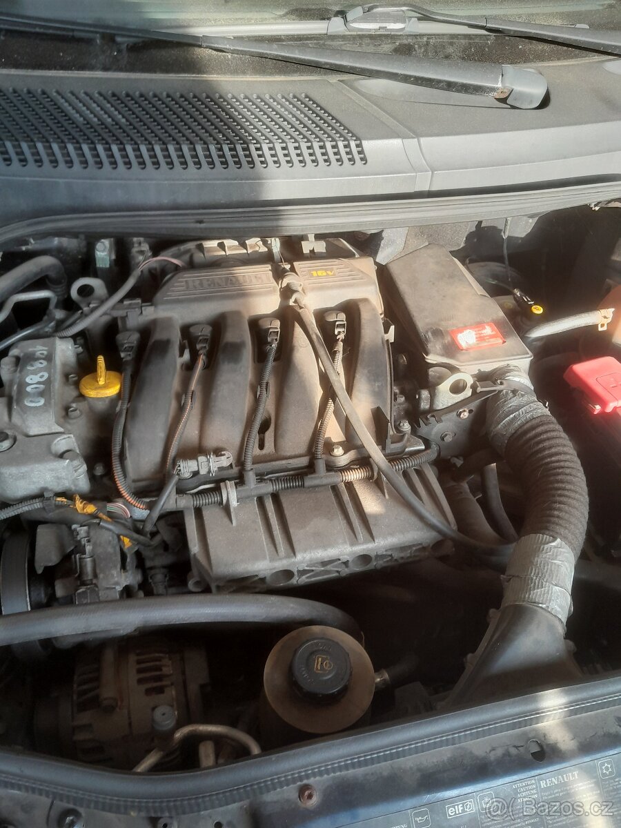 Renault Scenic 1.6 16V - 4
