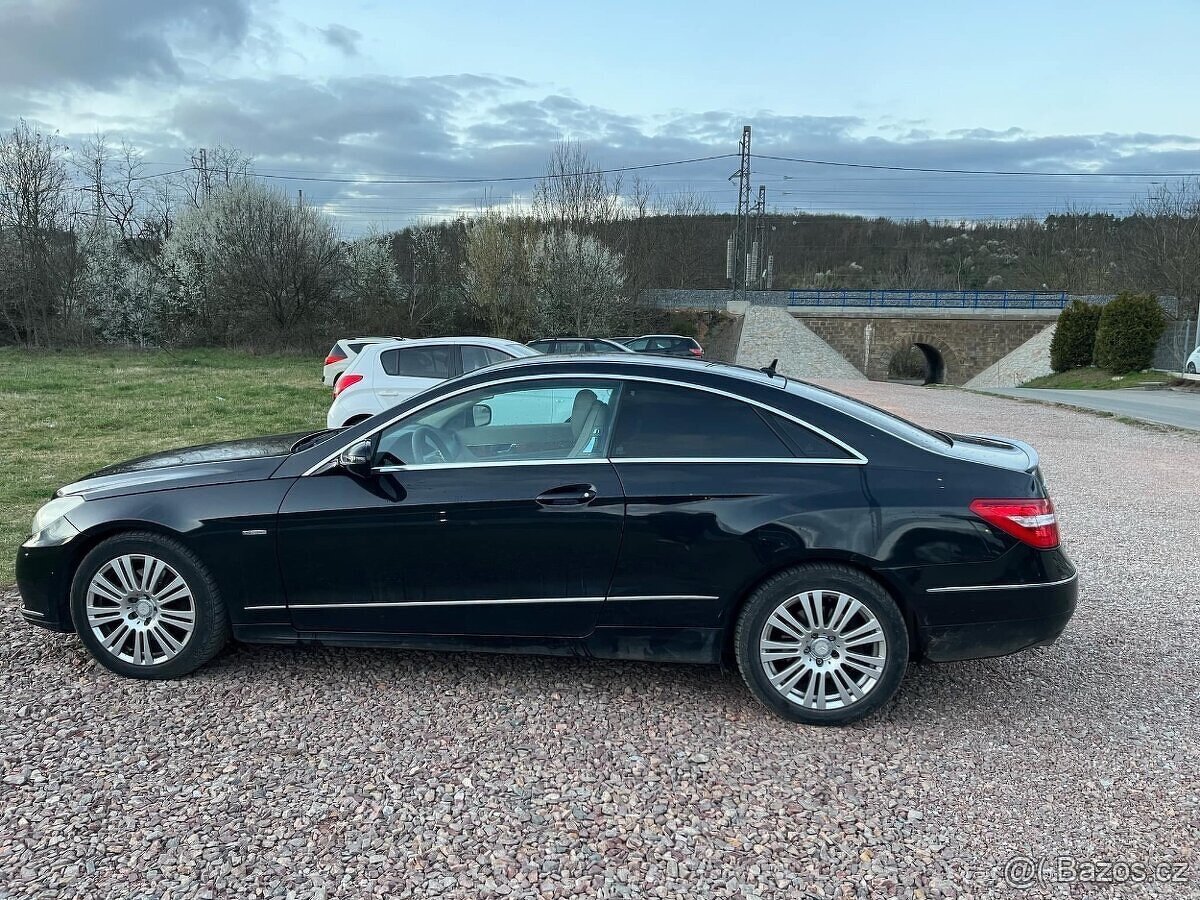 Mercedes-Benz E350 - 4