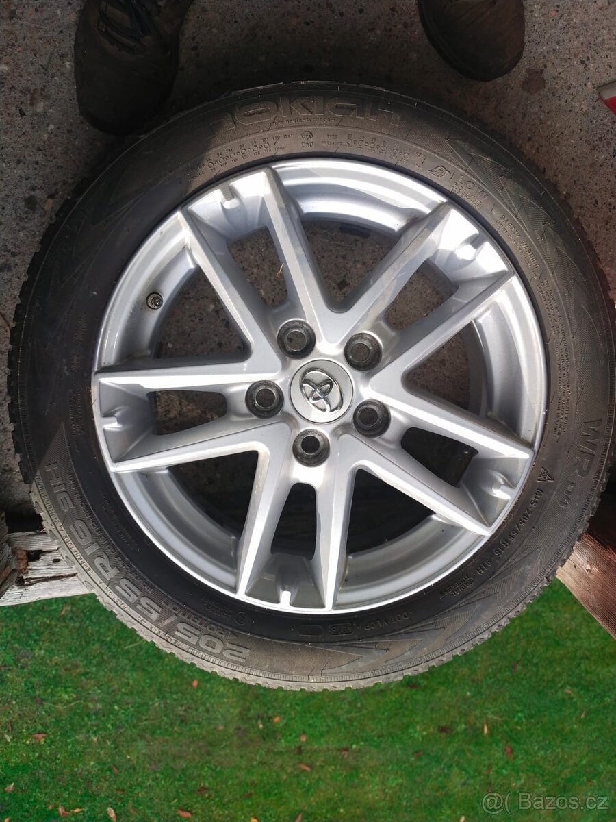 Alu kola TOYOTA COROLLA 5x114 zimní NOKIAN 205/55R16 TPMS - 4