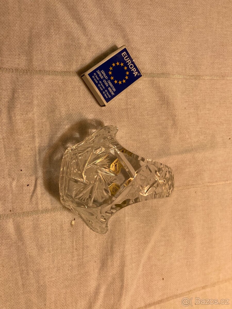 Košíček z ručně broušeného skla, český křišťál. Předání možn - 4