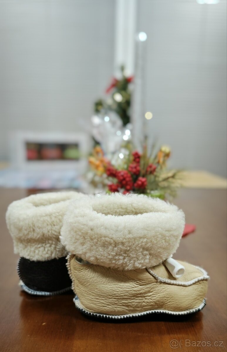 Set kožené rukavičky a botky s ovčí vlnou - 4