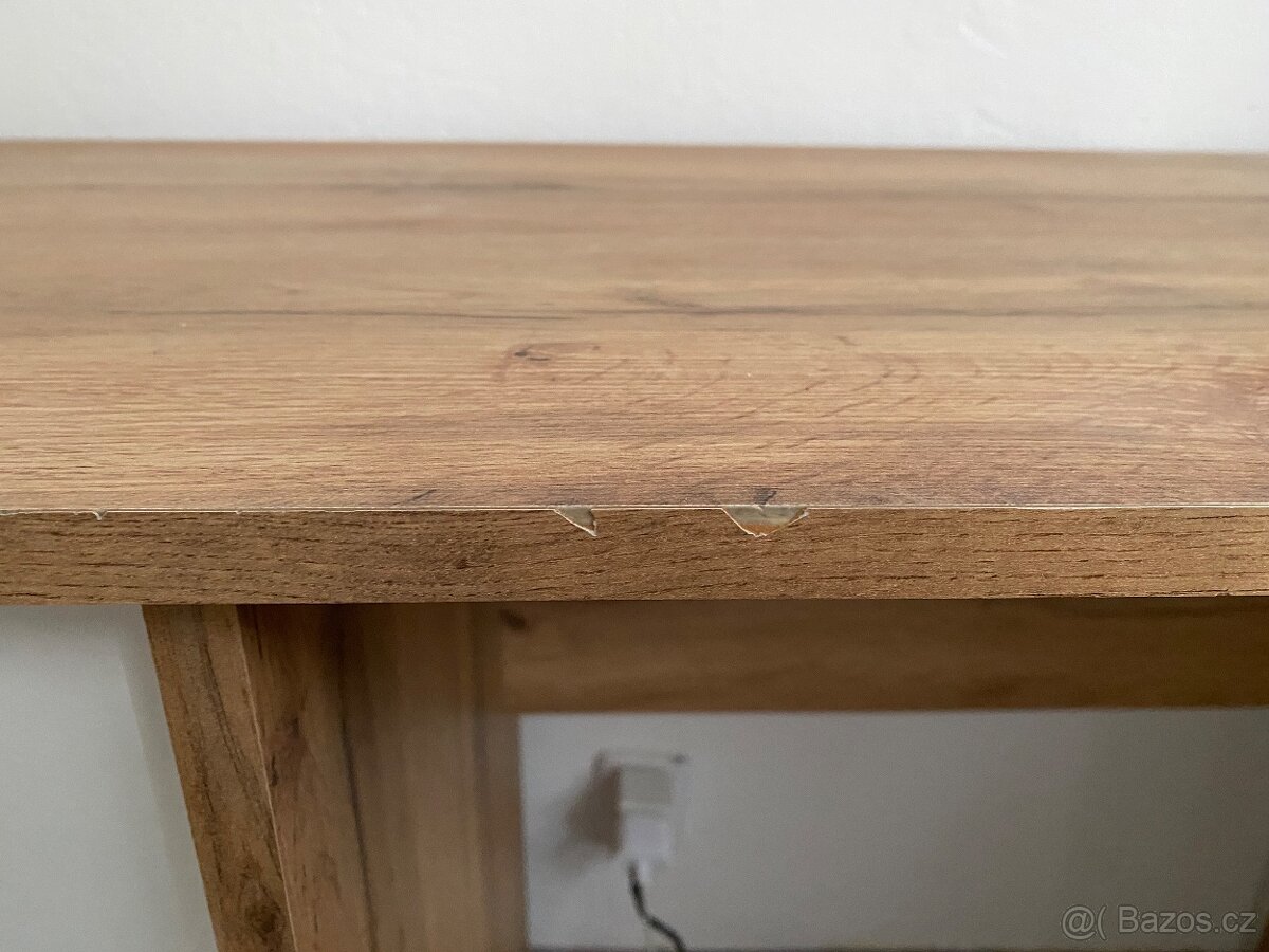 Pracovní stůl - 4