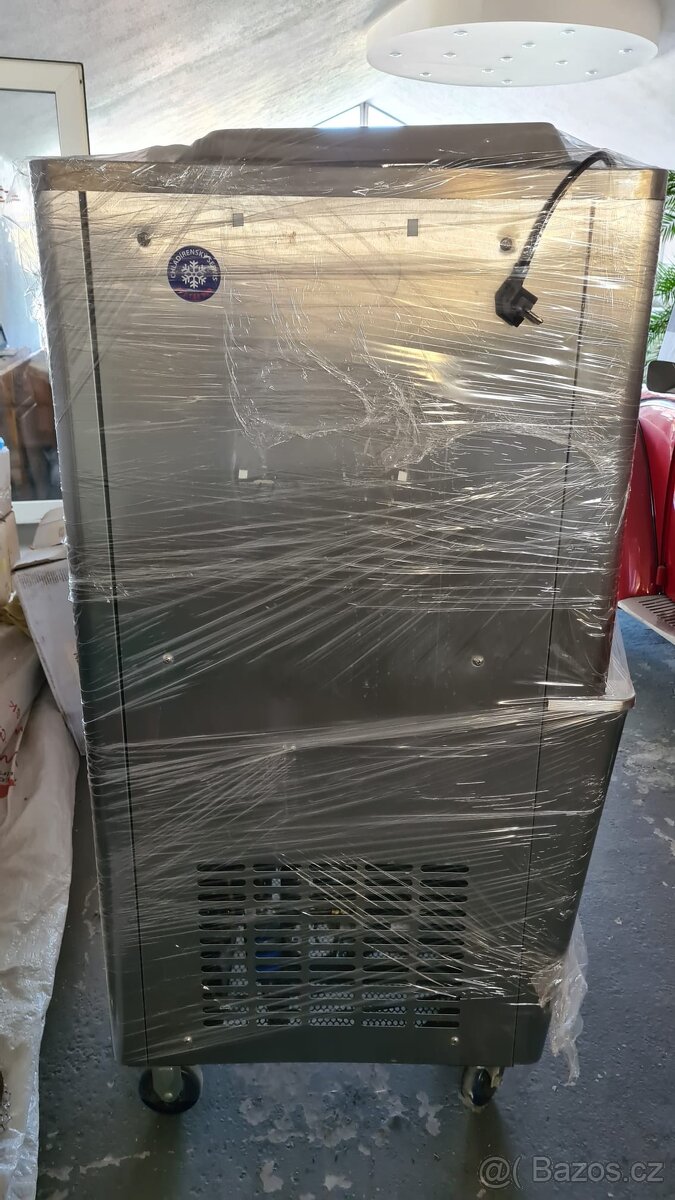 Prodám zmrzlinový stroj řady Yeti XL, - 4