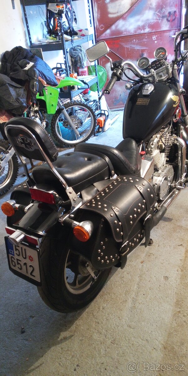 Honda shadow 700 - 4