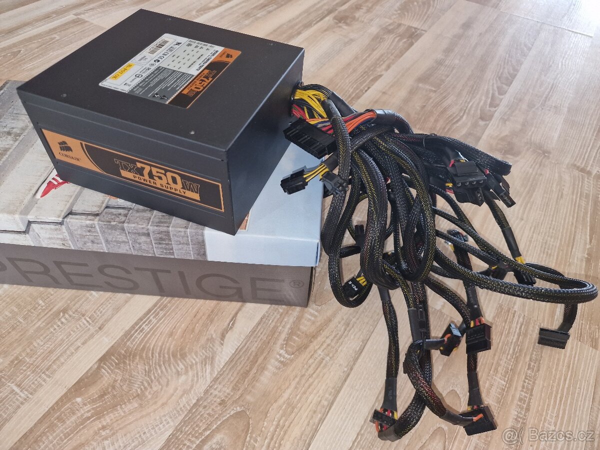 Napajecí zdroj Corsair TX750 W - 4