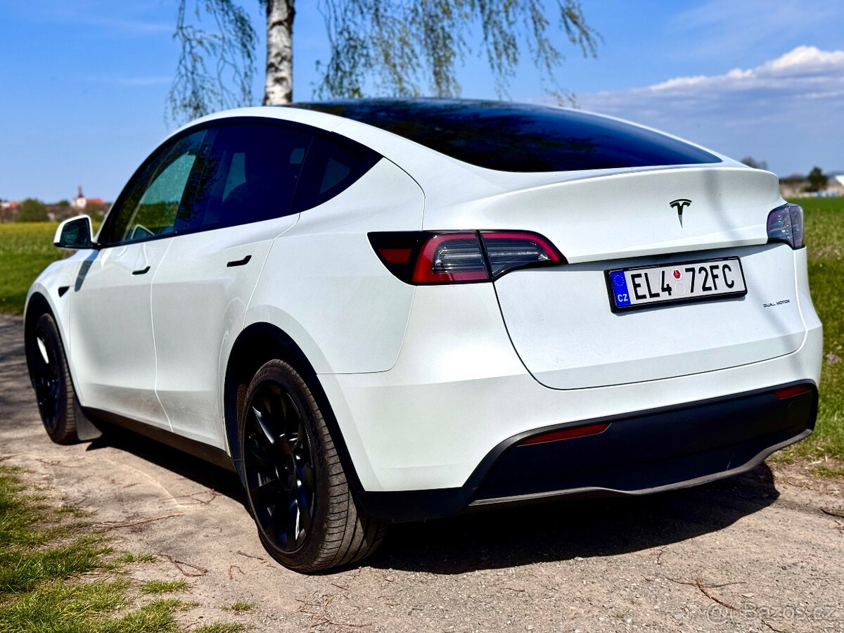 Tesla Y LR Dual Motor model 2023 - 4