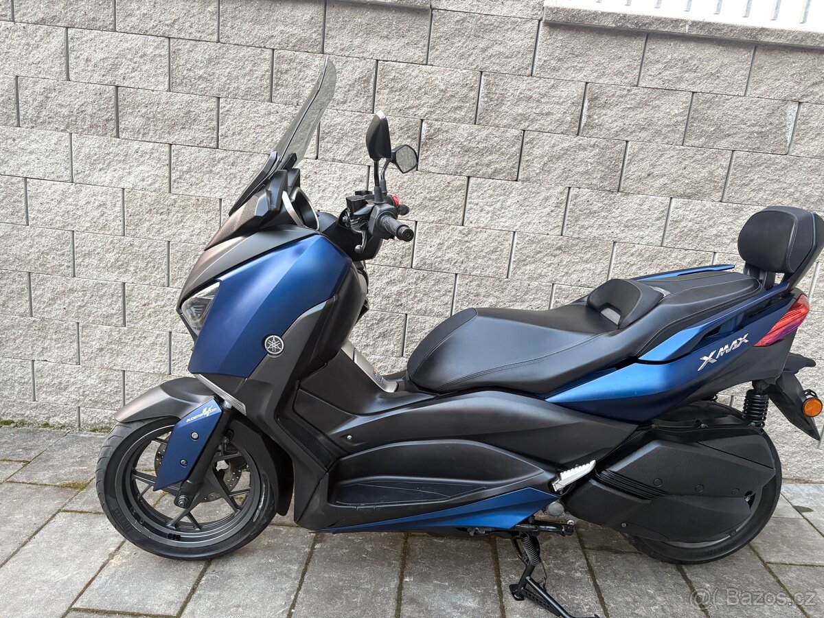 Yamaha x Max 300 - 4