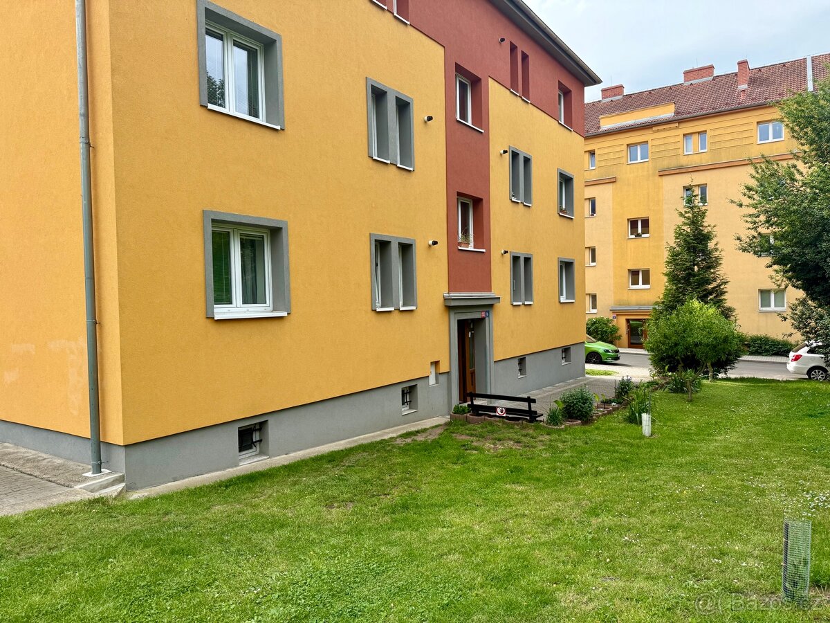 Činžovní dům po kompletní rekonstrukci - 4