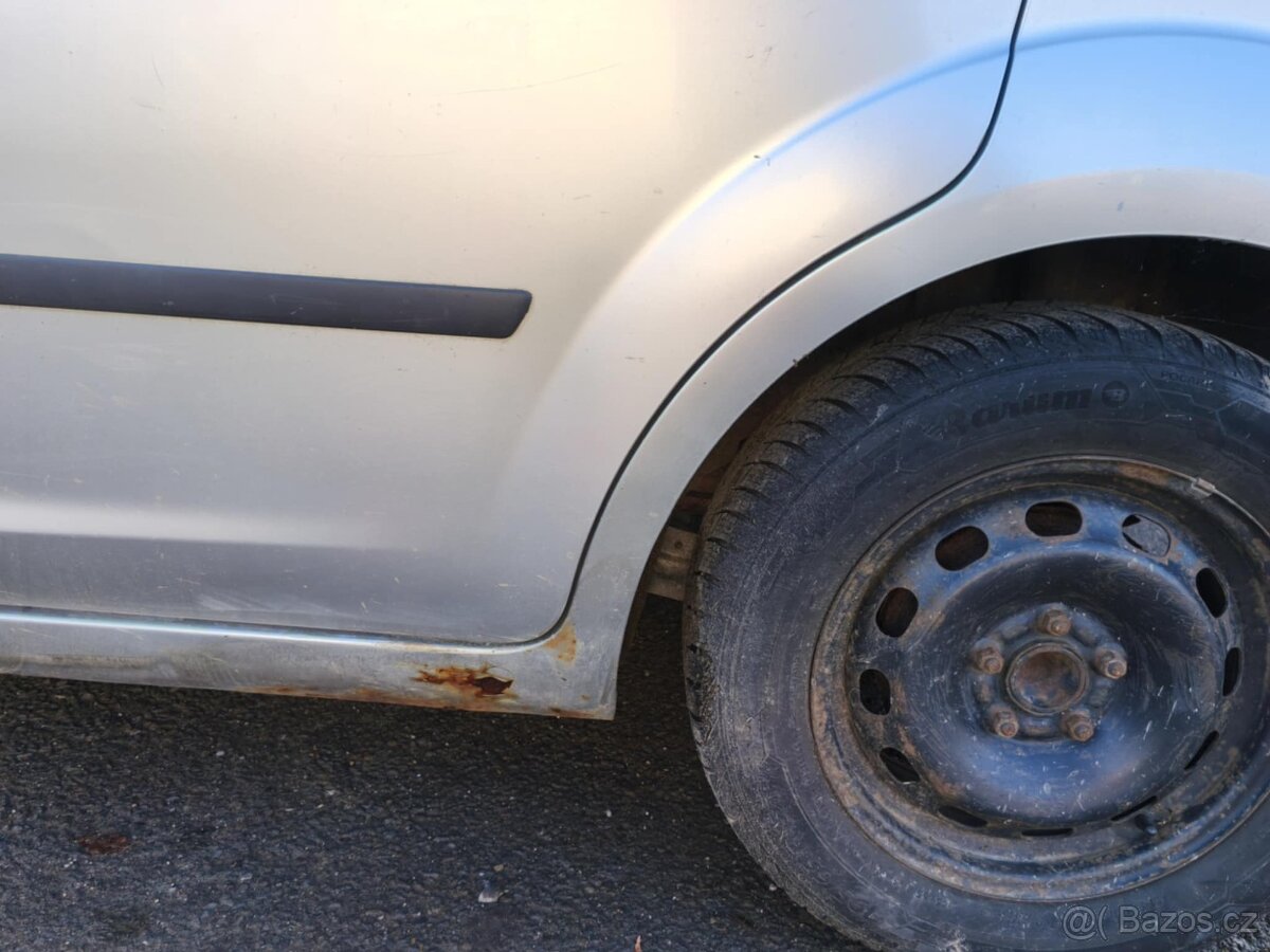 Ford Focus 1.6 16v benzi, 74kw r.v.2006, - 4