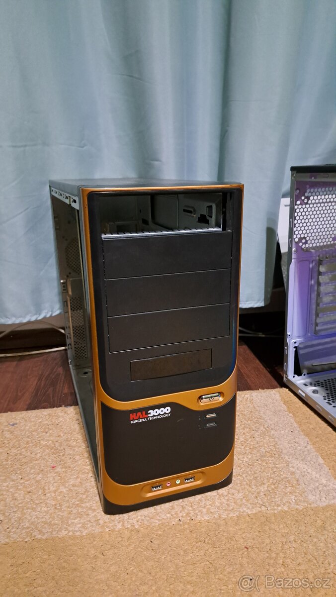 2x počítačová skříň - 4