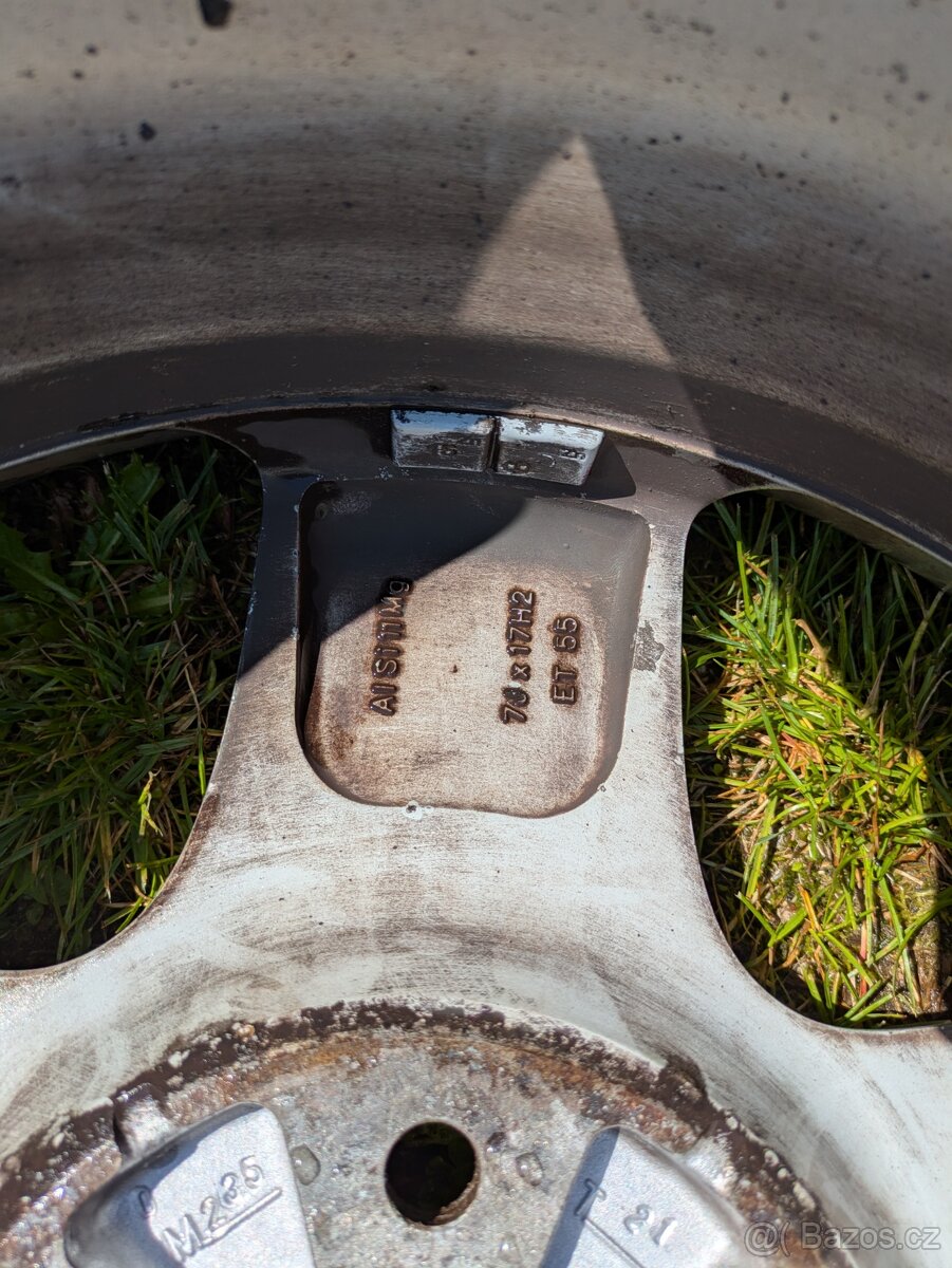 ALU kola na VW T5 a T6 17" originál VW - 4