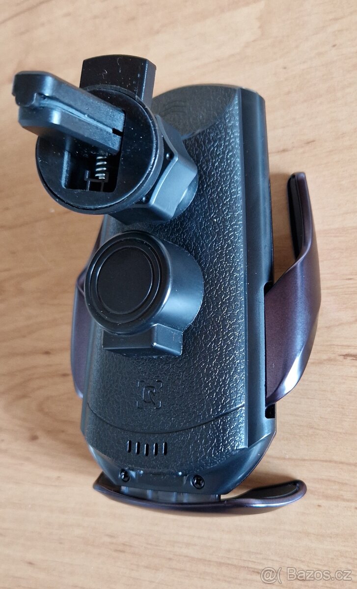 DRŽÁK DO AUTA NA TELEFON NABÍJEČKA INDUKCE - 4