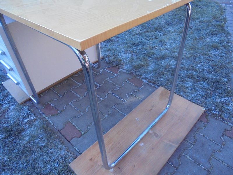 Chromovaný psací stůl - 4