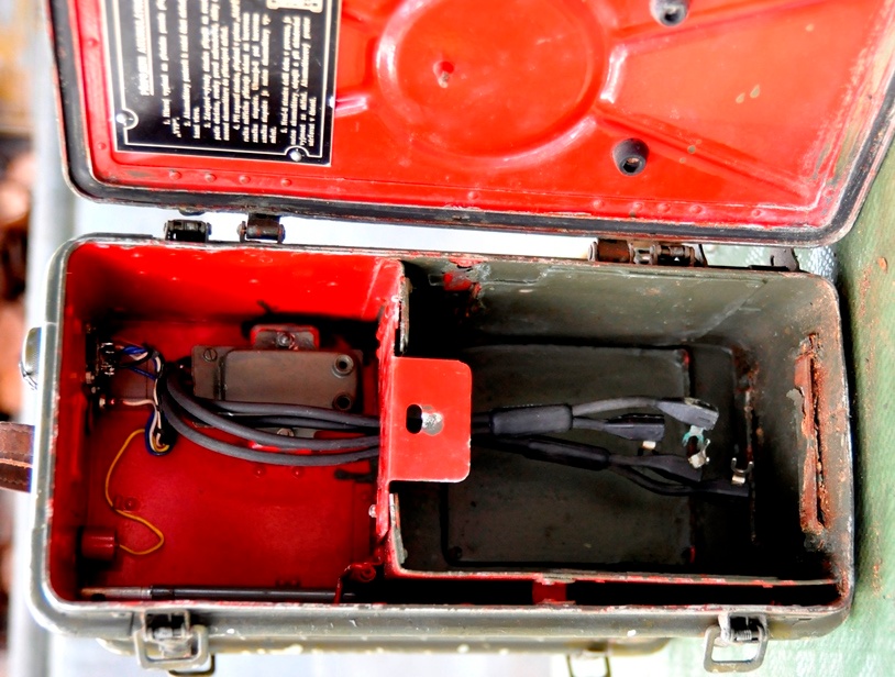 Rádiová stanice R-105 – vojenská vysílačka - 4