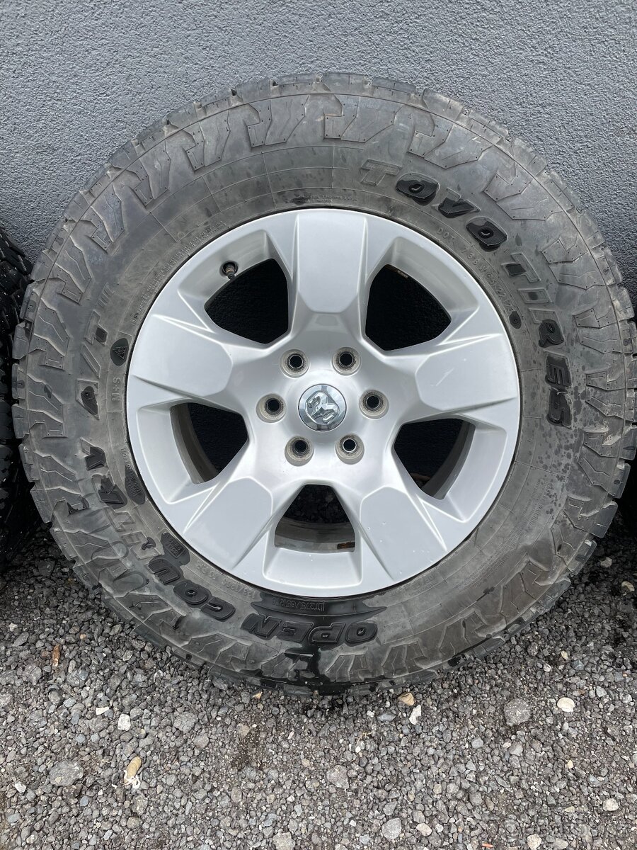 ALU kola Dodge RAM R18