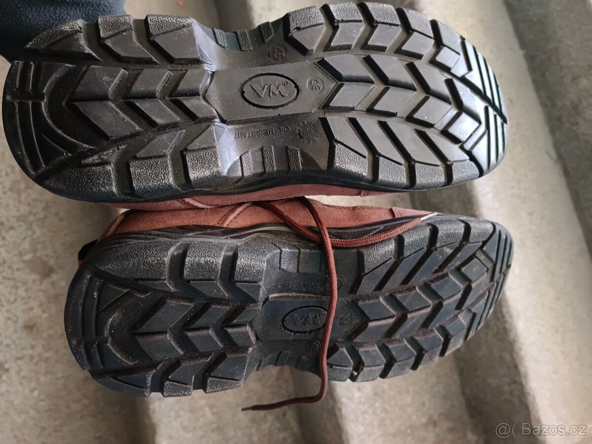 Pracovní kotnikové boty vel.45 - 4