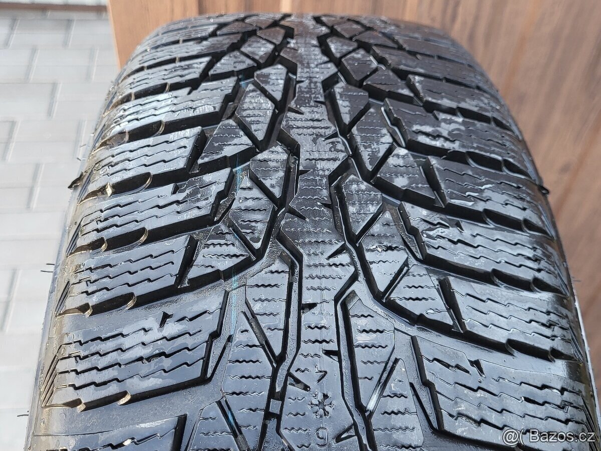 Prodám zimní sadu pneu 195/55R16, ET50, 5x100, Nokian - 4