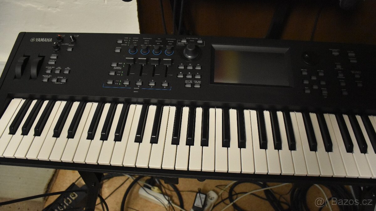 Predám synt. workstation Yamaha MODX 7 Plus,orig.púzdro - 4