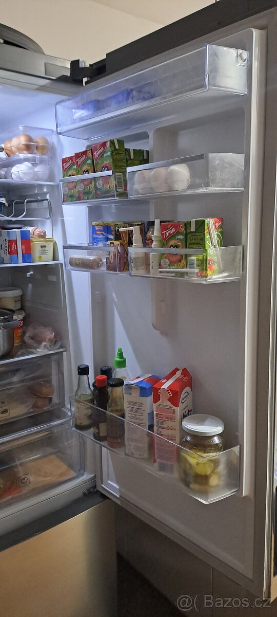 Lednice s mrazákem SAMSUNG - 4