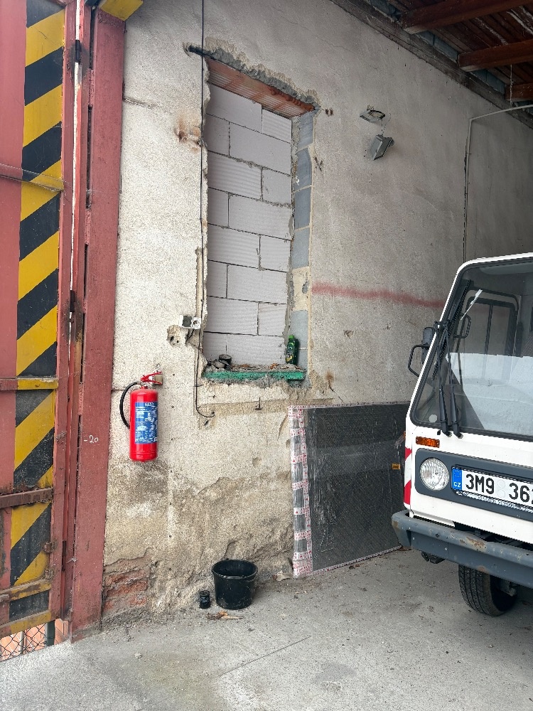 Garáž 8,8x3,8x3,5 výška - 4