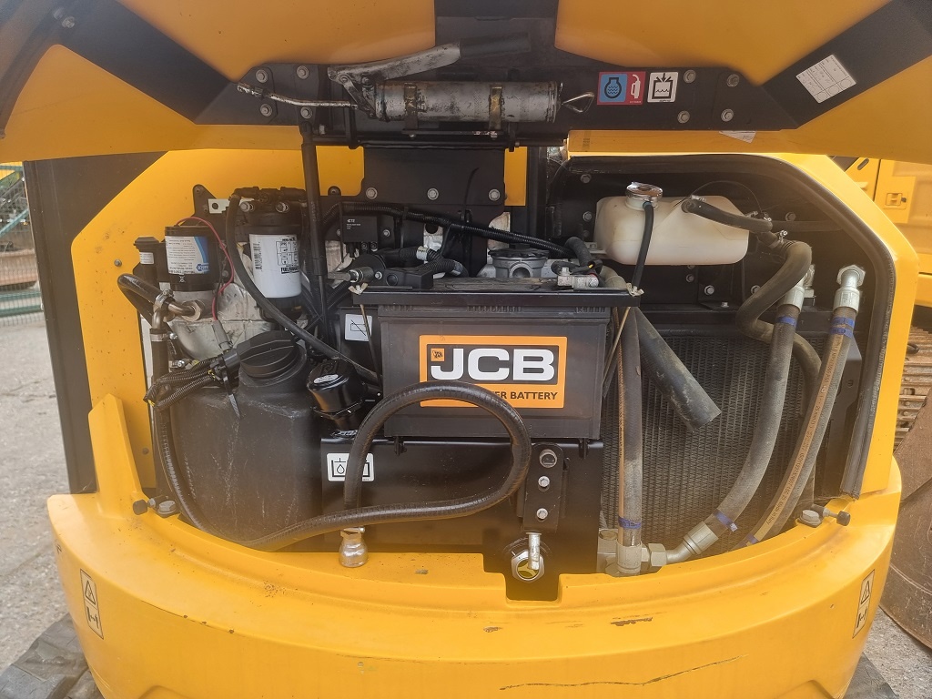 JCB 57C 2021 - Top stav, pásy 80%, 2800mth - 4