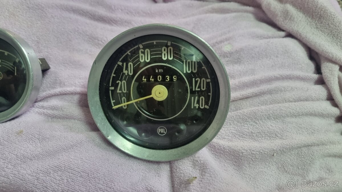 Přístroje Škoda Octavia - 4