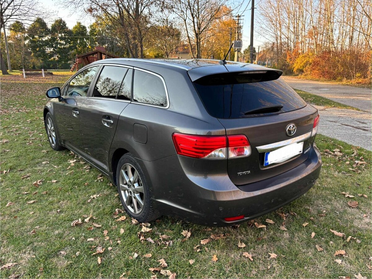 Toyota Avensis 2.0l D-4D Sol - 4