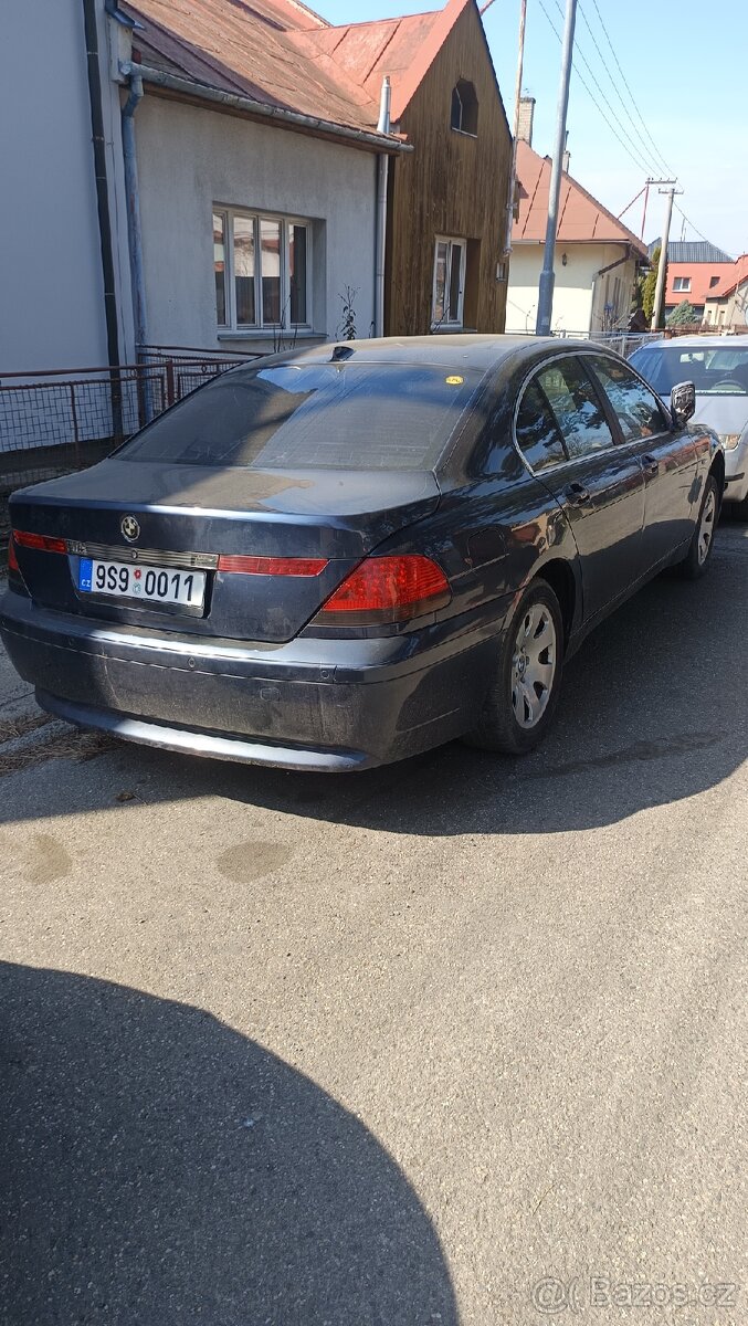 BMW 7 735i díly - 4