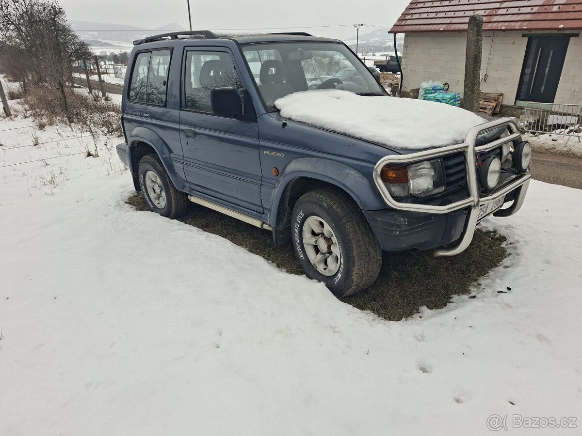Mitsubishi Pajero 2.5 td - 4