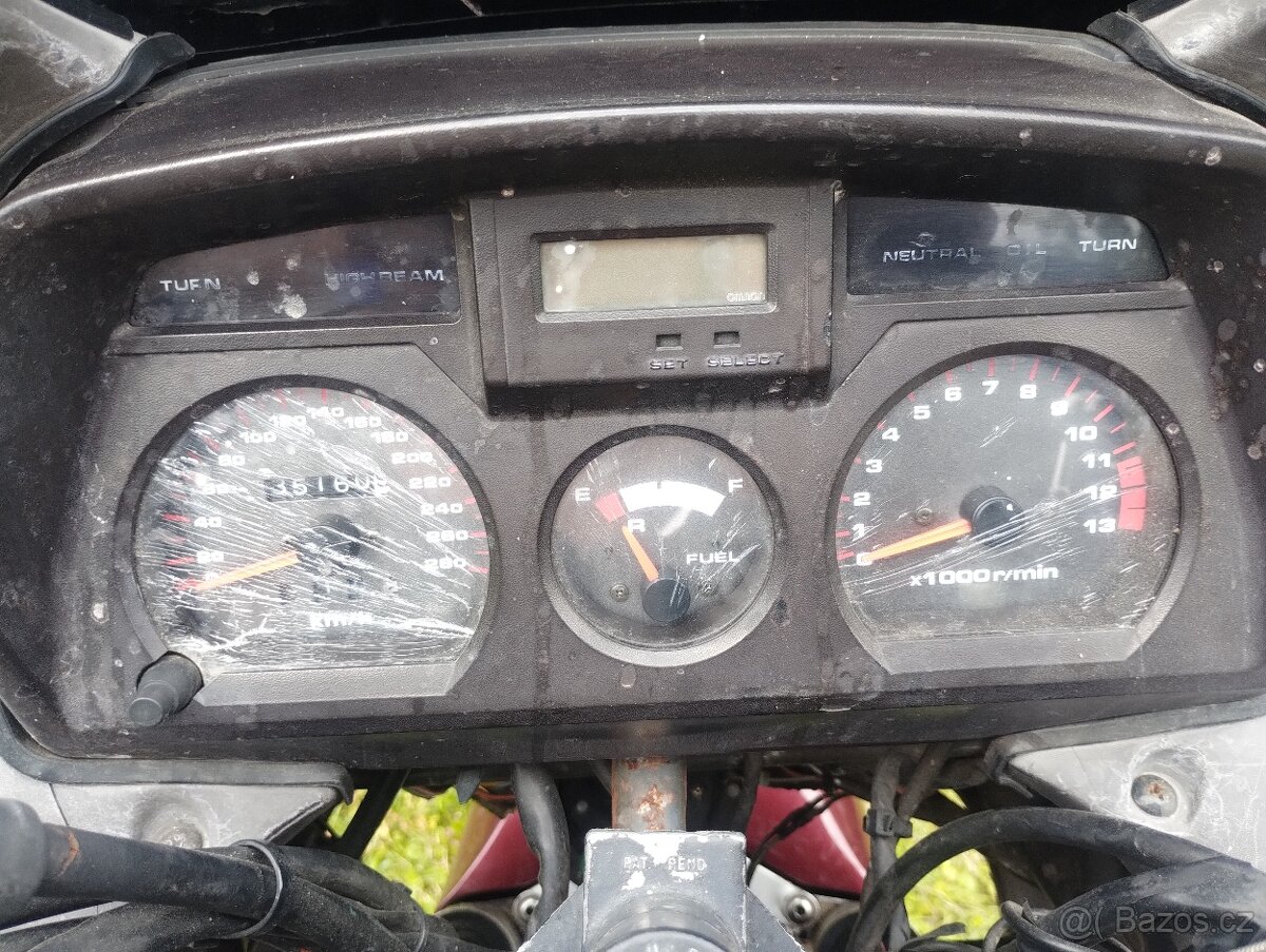 Suzuki GSX 1100F - 4