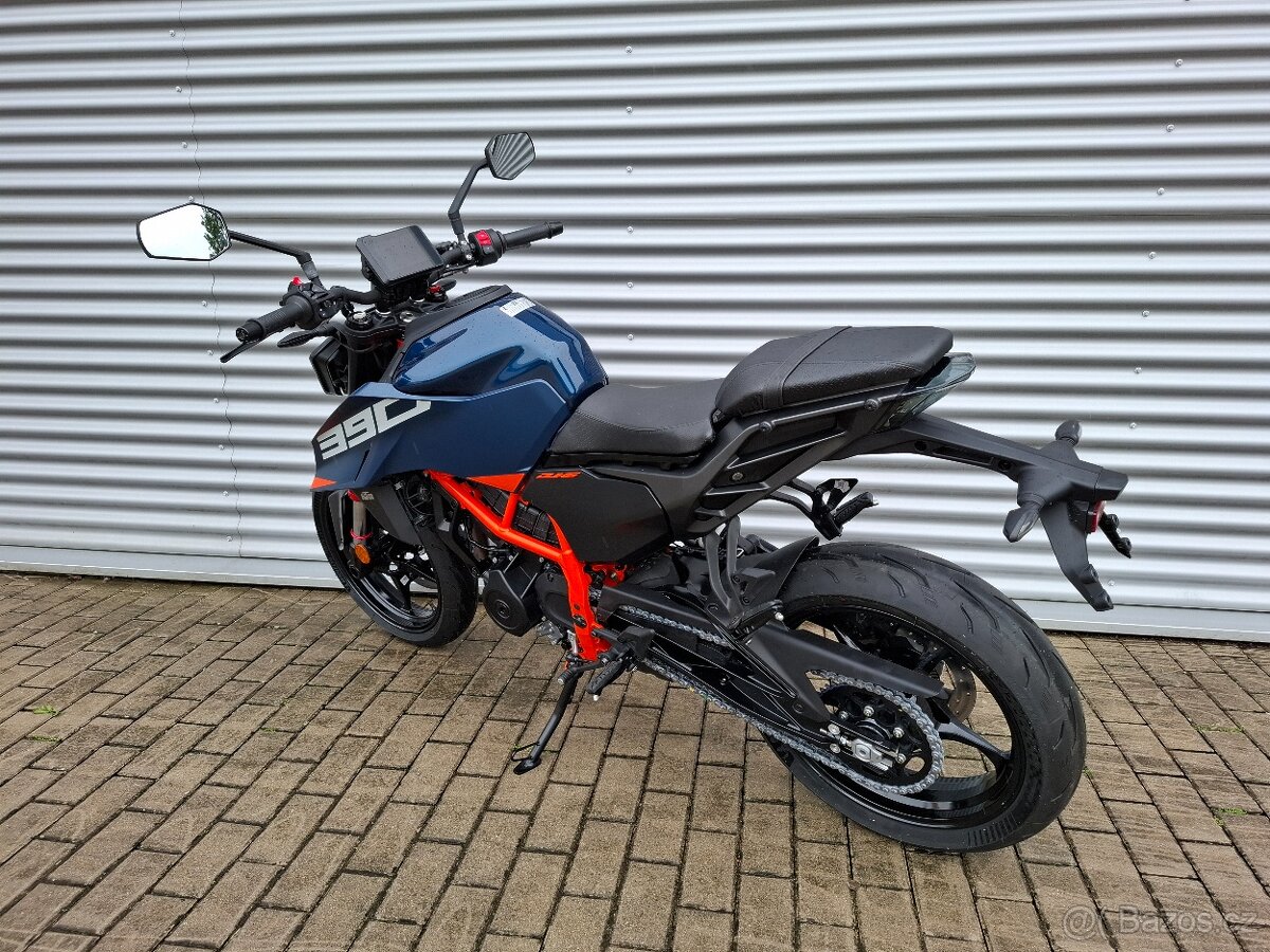 KTM 390 Duke - 4